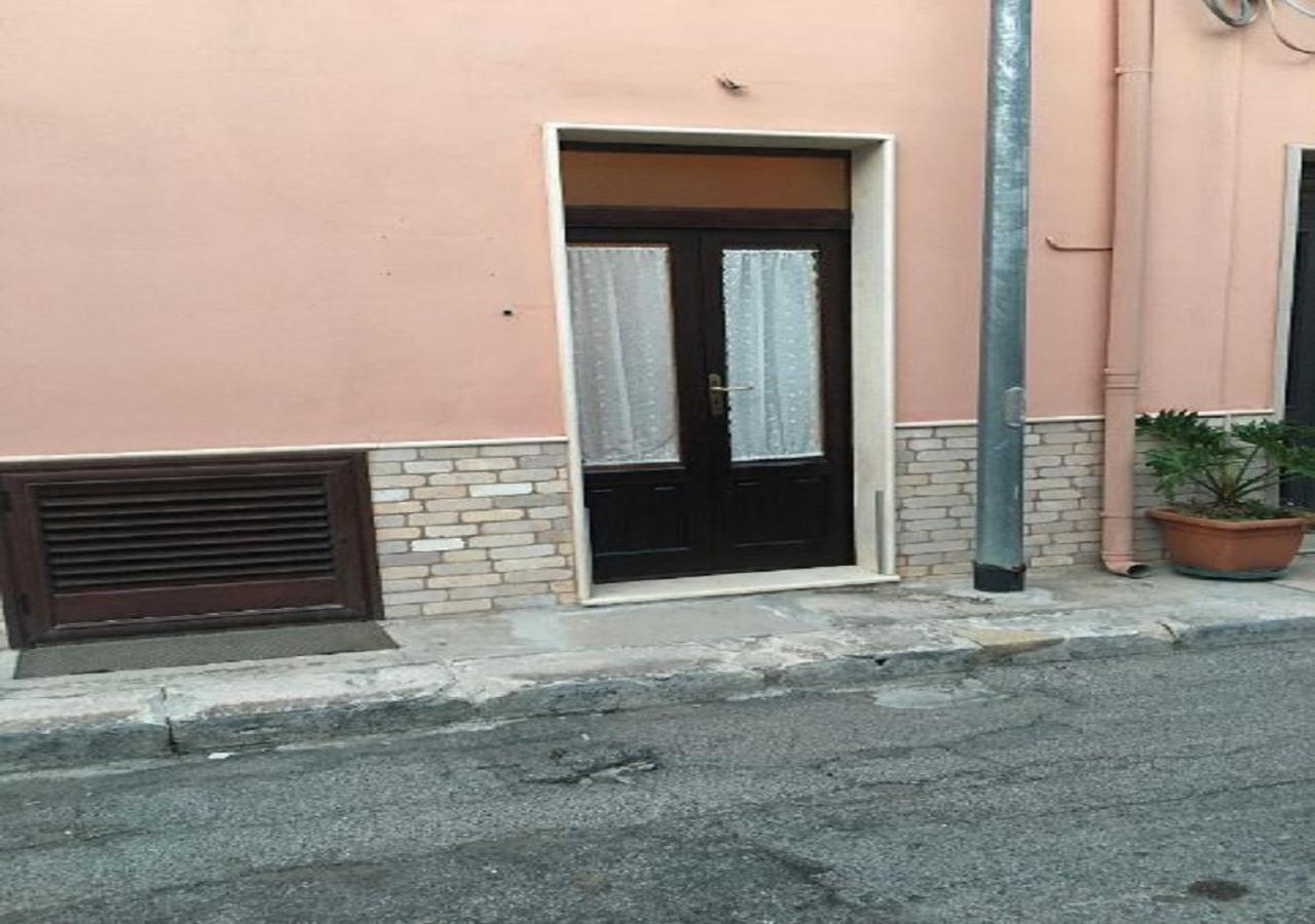 La Casetta Di Angela Manduria Exterior photo